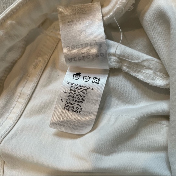 Articles of Society Carly Skinny Crop Distressed Jeans in Worn White, Sz 30 - Picture 13 of 16